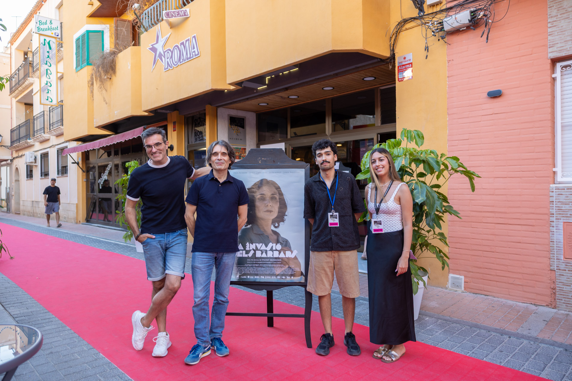 El Festival de Cine de l’Alfàs reivindica la memoria histórica con ‘La invasió dels bàrbars’
