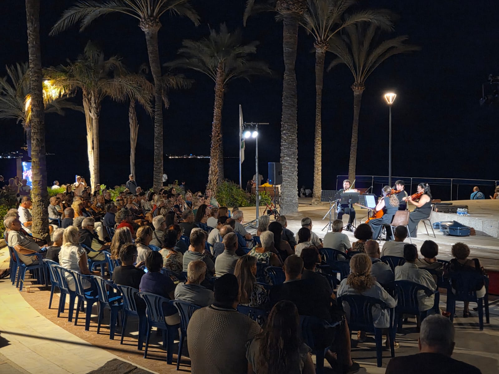 En el Paseo de las Estrellas finaliza el X Festival ‘Concerts a la Llum de la Lluna’ de l’Alfàs